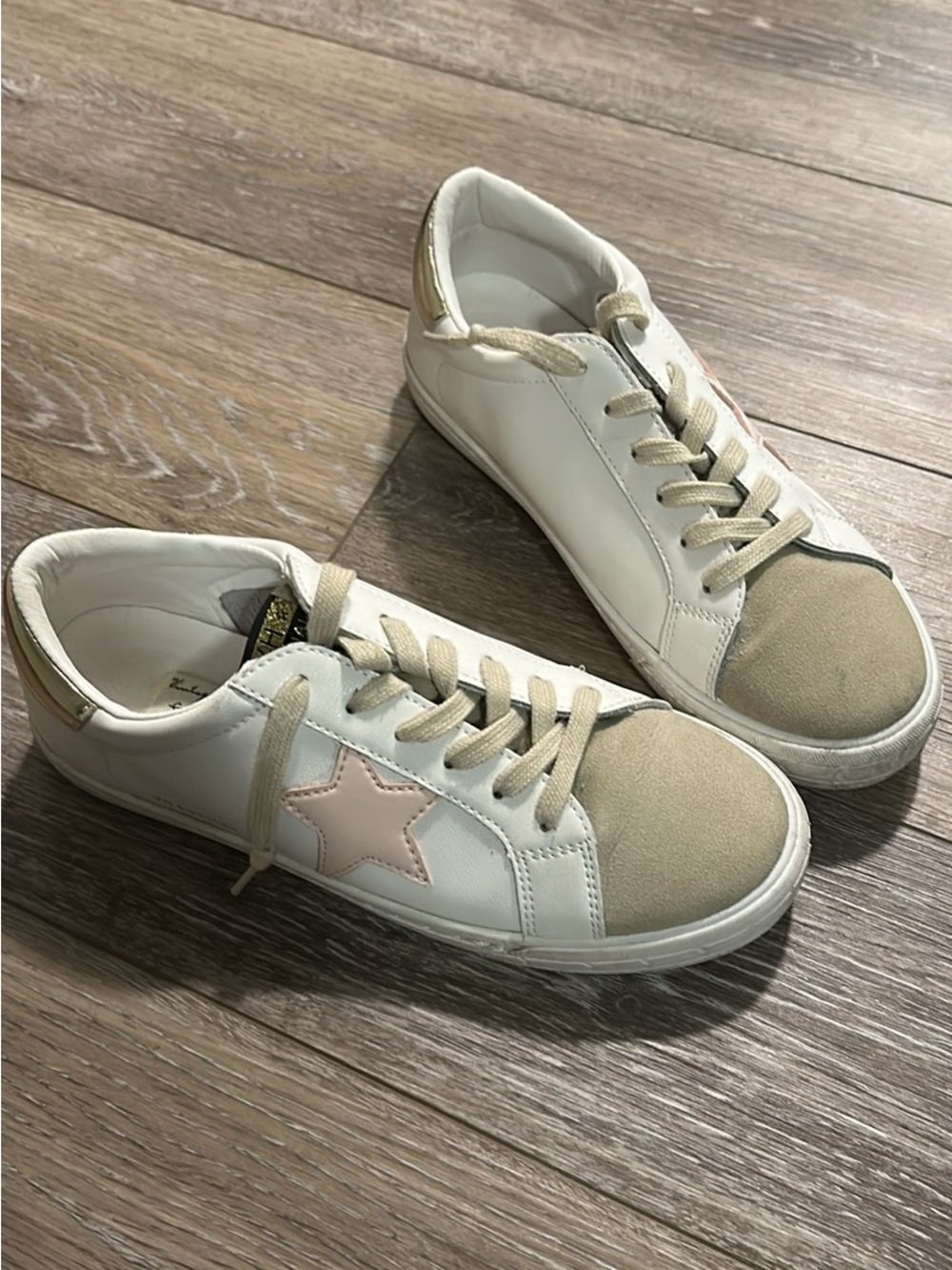 Vintage Havana White Sneakers with Pink Star & Tan Accents size 8.5